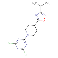 Chemical structure of 2,4-dichloro-6-{4-[3-(propan-2-yl)-1,2,4-oxadiazol-5-yl]piperidin-1-yl}-1,3,5-triazine - CSSB21332145958