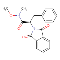 Chemical structure of (2R)-2-(1,3-dioxo-2,3-dihydro-1H-isoindol-2-yl)-N-methoxy-N-methyl-3-phenylpropanamide - CSSB16471483908